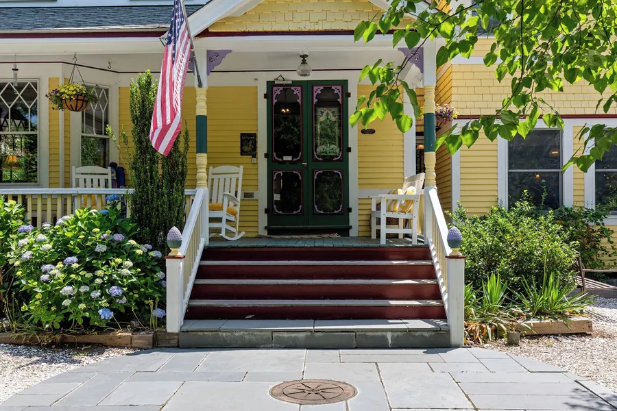 The Inn at the Oaks hotel detail image 6
