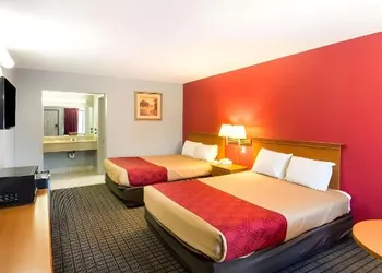 Econo Lodge Wichita Falls Downtown hotel thumbnail 7
