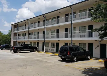 InTown Suites Extended Stay Hattiesburg hotel thumbnail 3