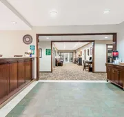 Hawthorn Extended Stay by Wyndham Seville hotel detail image 3