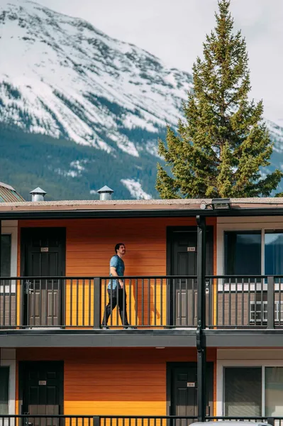 Mount Robson Inn hotel detail image 6