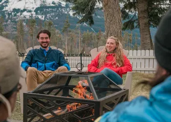 Mount Robson Inn hotel thumbnail 7