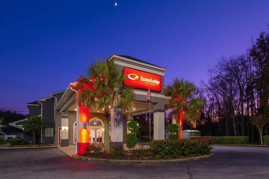 Econo Lodge Inn & Suites Cayce I-26 Airport hotel detail image 6