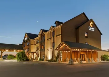 Comfort Inn & Suites Macon hotel thumbnail 5