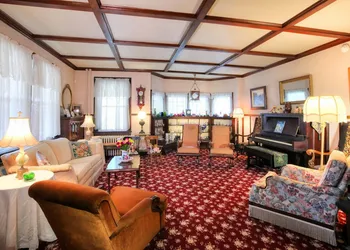 Luther Ogden Inn hotel thumbnail 2