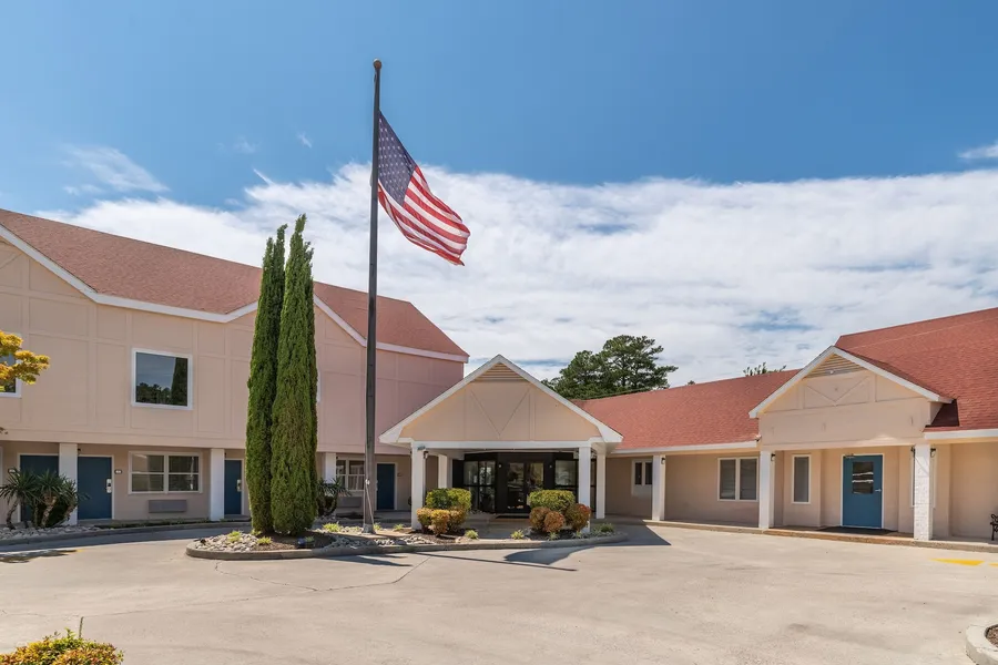 Hotel Manteo, Trademark Collection by Wyndham hotel detail image 6