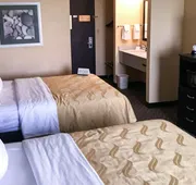 Quality Inn & Suites Mendota near I-39 hotel detail image 4