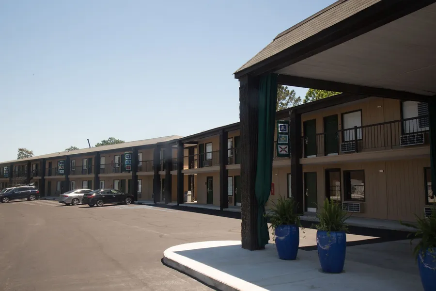 Super 8 by Wyndham Daleville/Fort Novosel hotel detail image 2