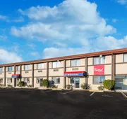 Red Roof Inn & Suites Wapakoneta hotel detail image 3