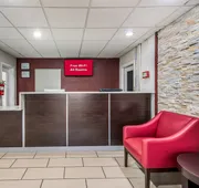 Red Roof Inn & Suites Wapakoneta hotel detail image 5