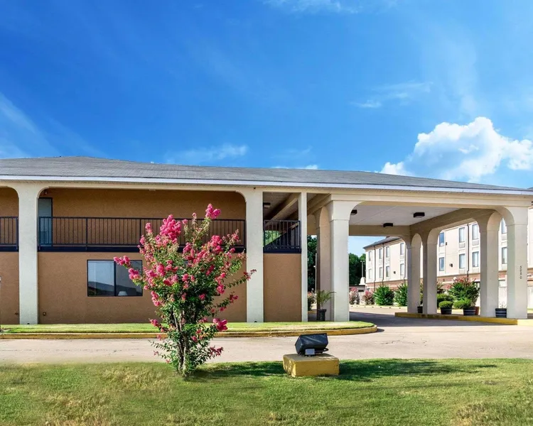Econo Lodge Greenville hotel detail image 2