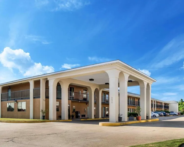 Econo Lodge Greenville hotel detail image 6