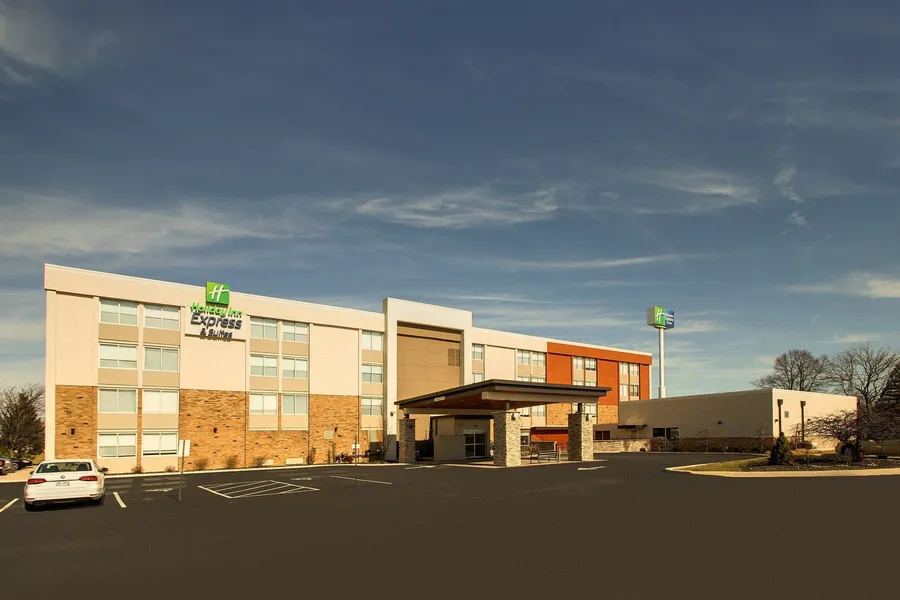 Holiday Inn Express & Suites Wapakoneta by IHG hotel detail image 6