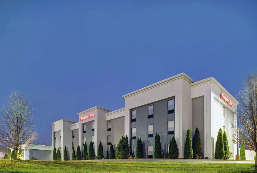 Hampton Inn Farmington hotel detail image 2