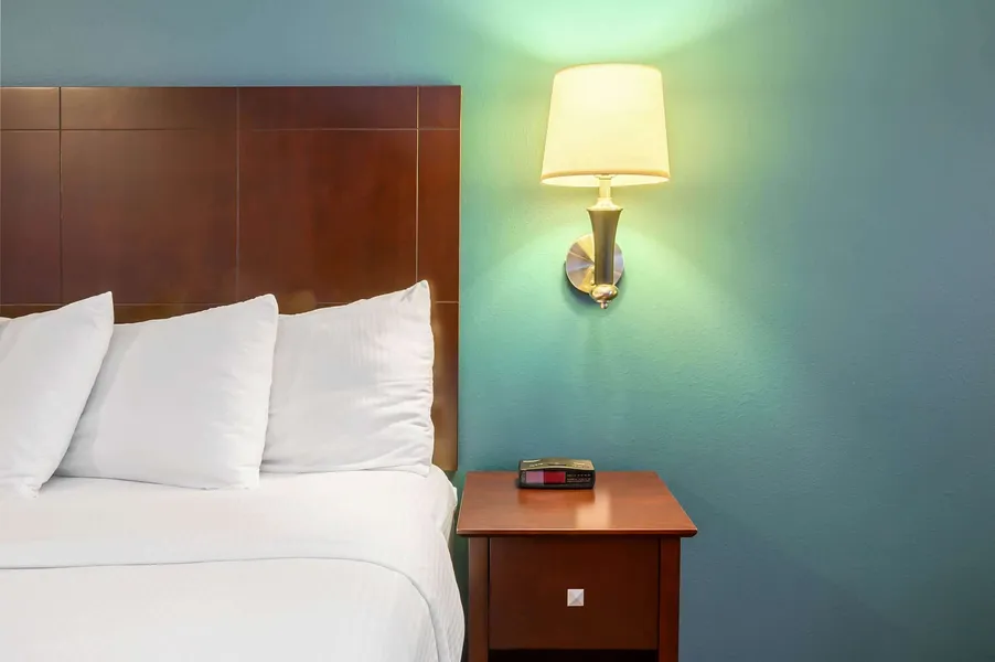 La Quinta Inn & Suites by Wyndham Longview North hotel detail image 6