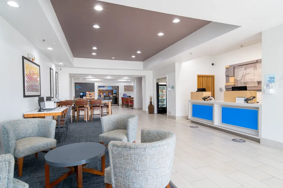 Holiday Inn Express Hotel & Suites Bedford by IHG hotel detail image 6