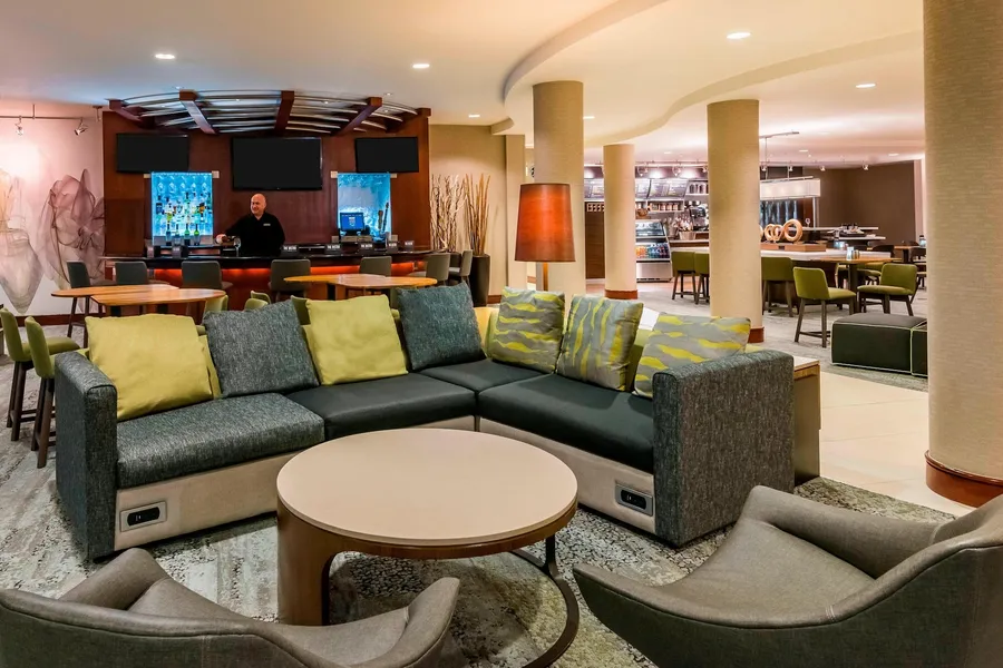 Courtyard by Marriott Fort Myers I-75/Gulf Coast Town Center hotel detail image 2