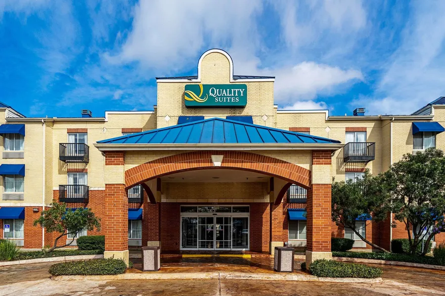 Quality Suites San Antonio Northeast hotel detail image 2