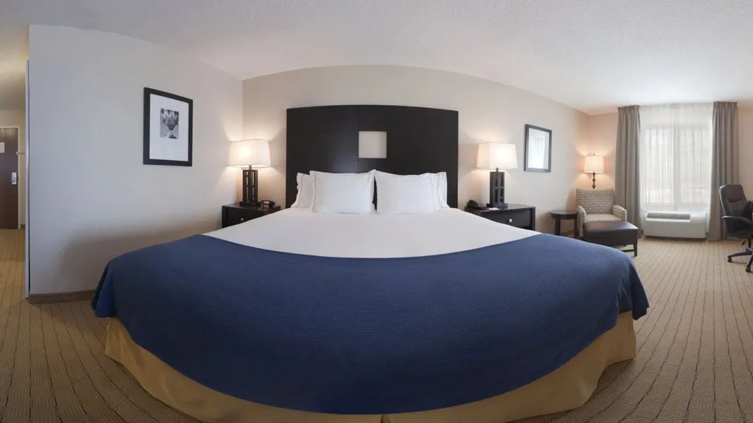 Holiday Inn Express Hotel & Suites Albuquerque Airport by IHG hotel detail image 6
