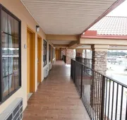 Americas Best Value Inn & Suites Griffin hotel detail image 5