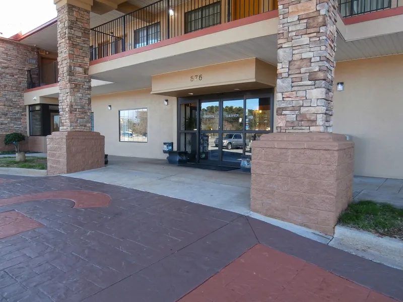 Americas Best Value Inn & Suites Griffin hotel detail image 6