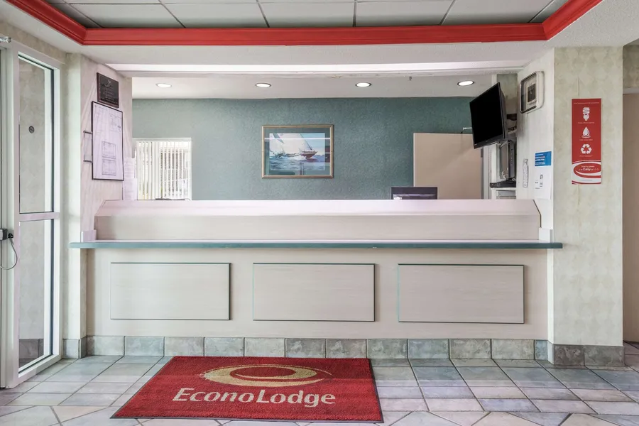 Econo Lodge Morristown West hotel detail image 2