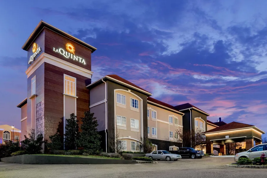 La Quinta Inn & Suites by Wyndham Vicksburg hotel detail image 2
