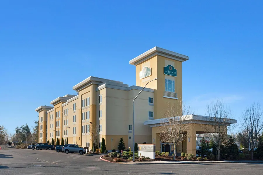 La Quinta Inn & Suites by Wyndham Bellingham hotel detail image 6