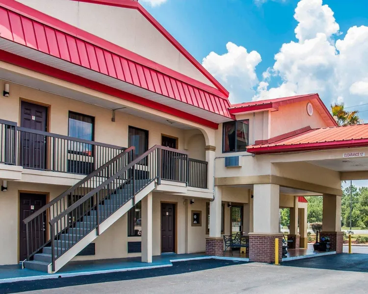 Econo Lodge Richmond Hill hotel detail image 2