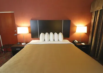 Clarion Inn hotel thumbnail 6