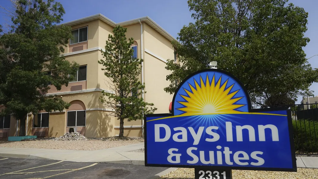 Days Inn & Suites by Wyndham Airport Albuquerque hotel detail image 2