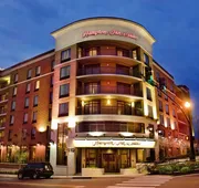 Hampton Inn & Suites Nashville Downtown hotel detail image 3