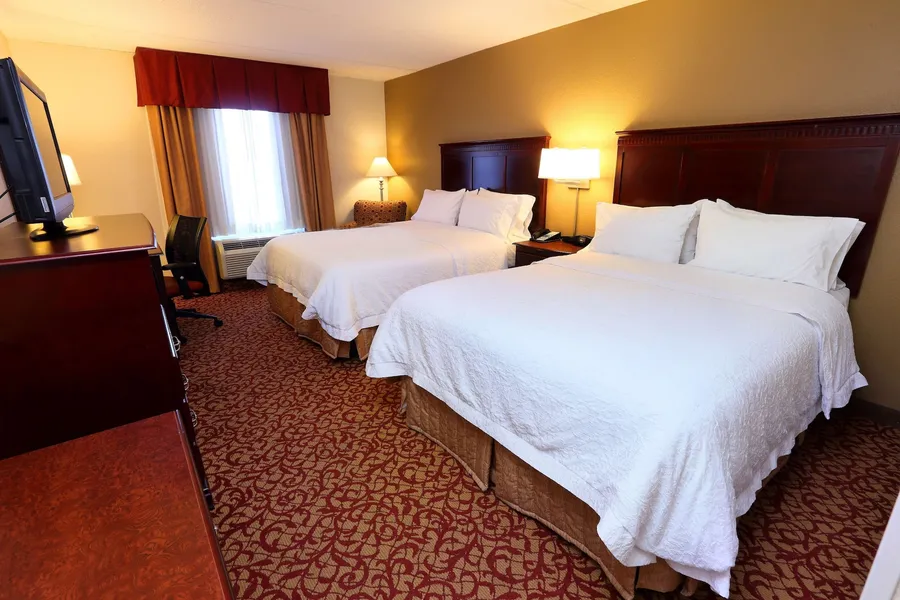 Hampton Inn & Suites Charlottesville-At the University hotel detail image 2