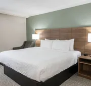 Quality Inn & Suites hotel detail image 7