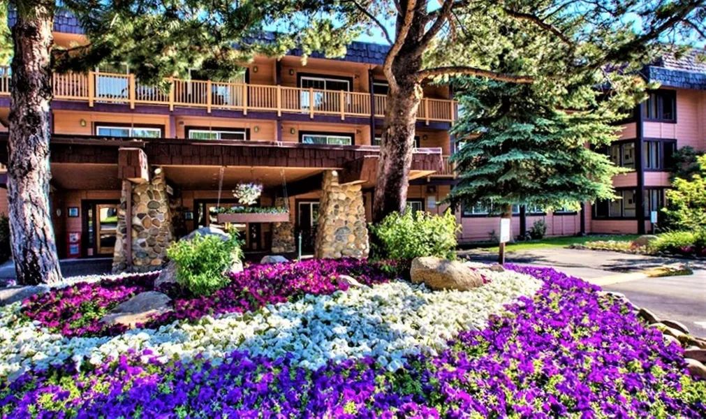 Tahoe Beach & Ski Club hotel detail image 2