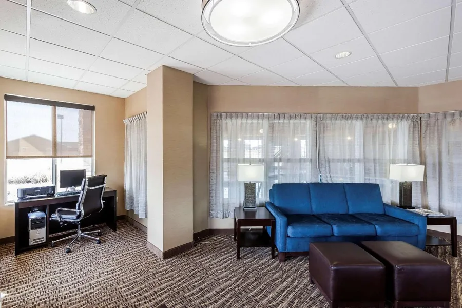 Comfort Inn & Suites Near University of Wyoming hotel detail image 6