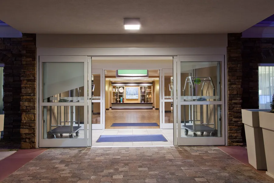Holiday Inn Express Hotel & Suites Huntsville West - Research Pk by IHG hotel detail image 2