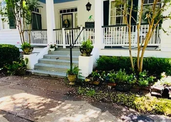 Magnolia Cottage Bed and Breakfast hotel thumbnail 2