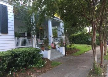 Magnolia Cottage Bed and Breakfast hotel thumbnail 5