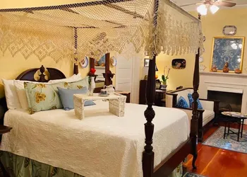 Magnolia Cottage Bed and Breakfast hotel thumbnail 7