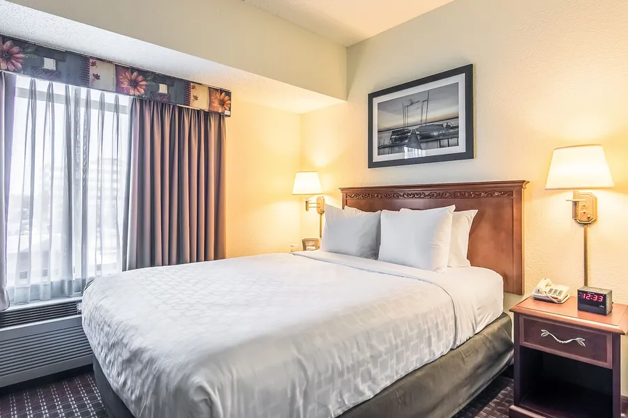 Clarion Suites At The Alliant Energy Center hotel detail image 6