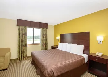 AmericInn by Wyndham Council Bluffs hotel thumbnail 7