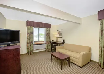 AmericInn by Wyndham Council Bluffs hotel thumbnail 8