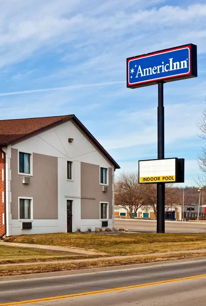 Quality Inn Council Bluffs hotel detail image 2