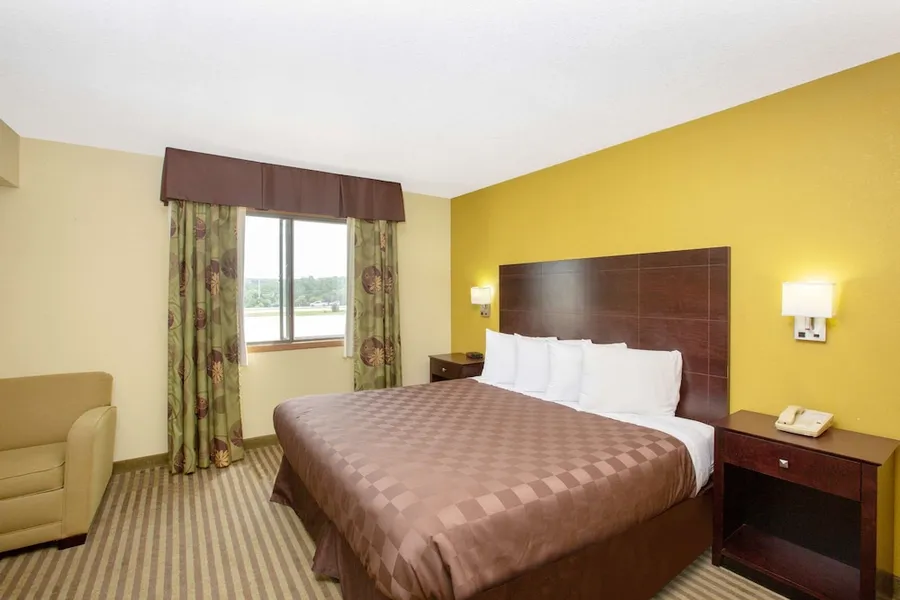 Quality Inn Council Bluffs hotel detail image 6