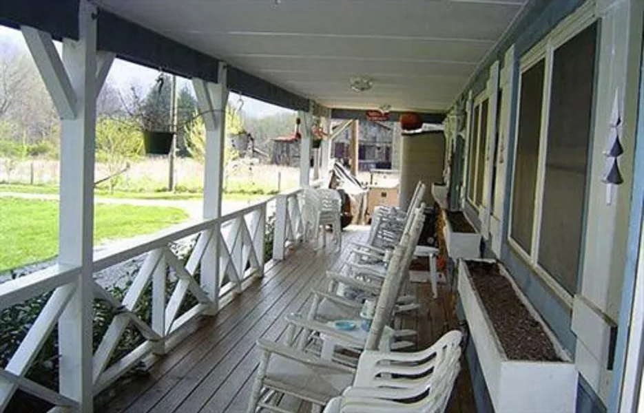 Misty Mountain Ranch B&B hotel detail image 2
