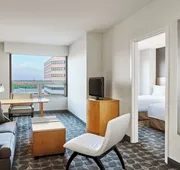 Renaissance Chicago O'Hare Suites Hotel hotel detail image 7