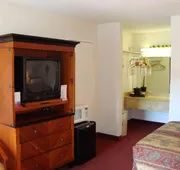 Ramada by Wyndham Fort Lauderdale Airport/Cruise Port hotel detail image 3