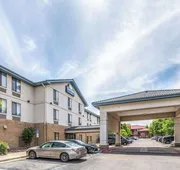 Days Inn & Suites by Wyndham Denver International Airport hotel detail image 4