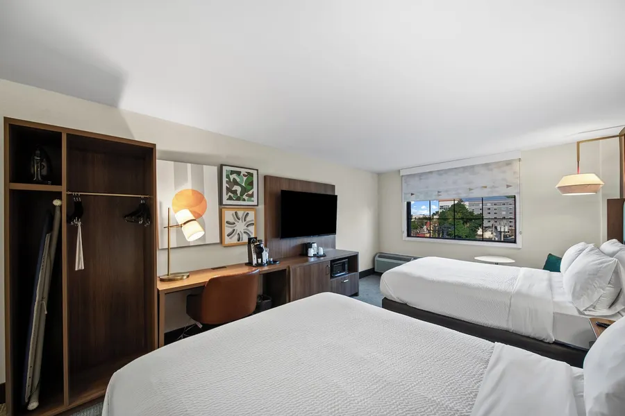 Holiday Inn Niagara Falls State Park Entry by IHG hotel detail image 6